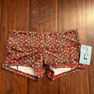 FLEO Low Rise Shorts Medium